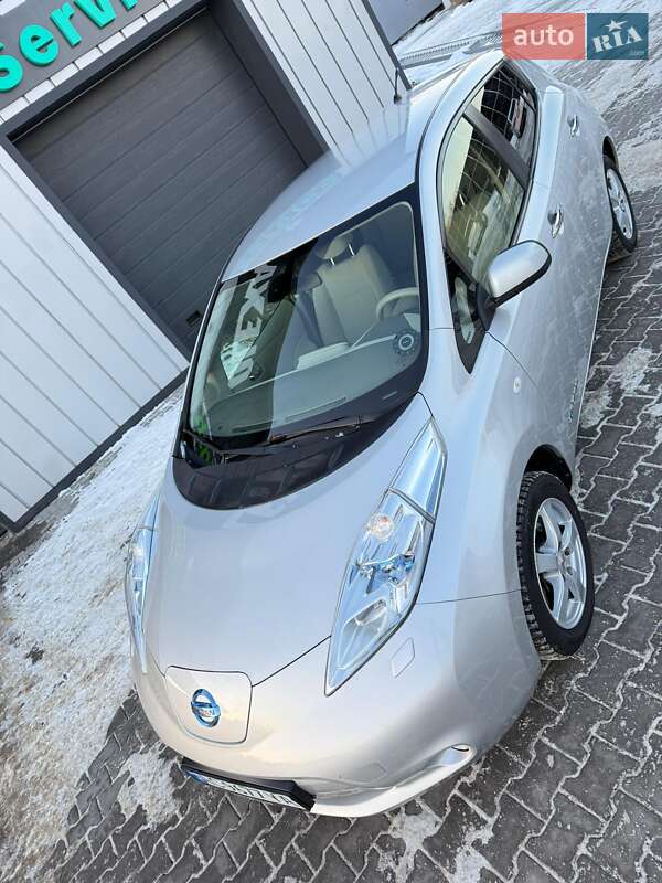 Хэтчбек Nissan Leaf 2012 в Владимире фото 65 Хэтчбек Nissan Leaf 2012 в Владимире