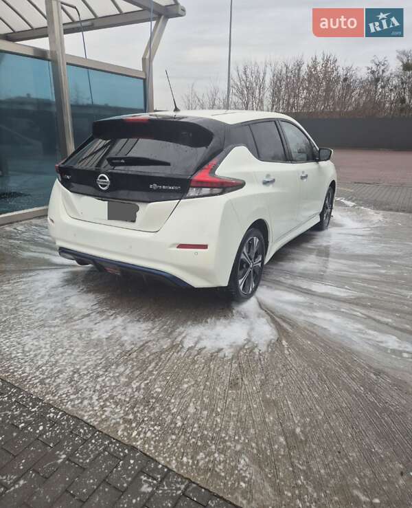 Хэтчбек Nissan Leaf 2020 в Сарнах фото 2 Хэтчбек Nissan Leaf 2020 в Сарнах