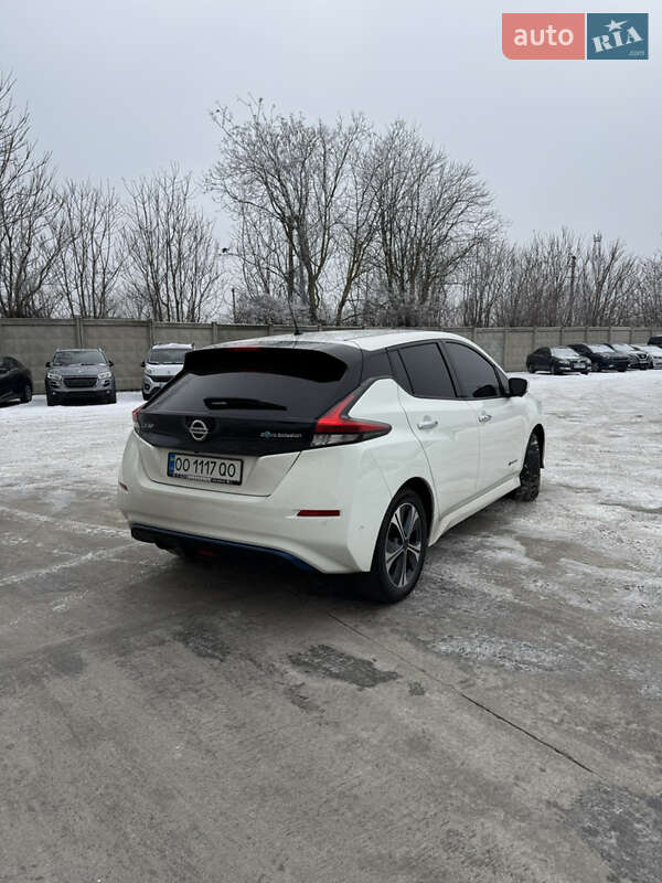 Хэтчбек Nissan Leaf 2019 в Одессе