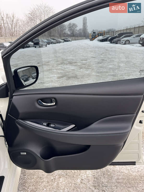 Хэтчбек Nissan Leaf 2019 в Одессе