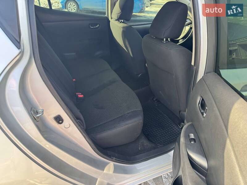 Хэтчбек Nissan Leaf 2015 в Одессе