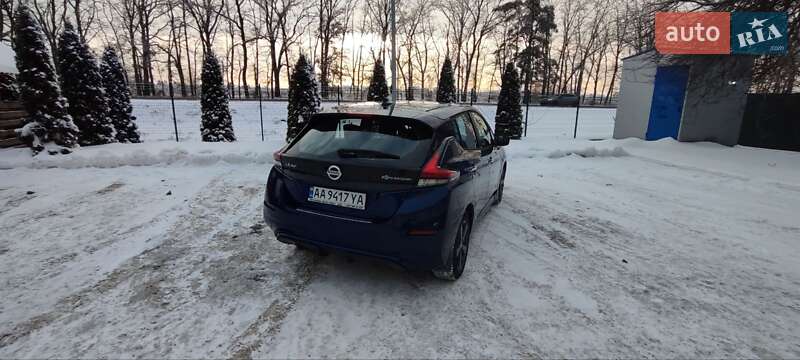 Хетчбек Nissan Leaf 2018 в Білогородці