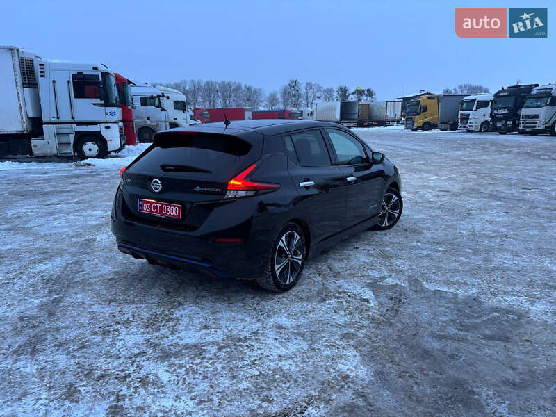Хэтчбек Nissan Leaf 2018 в Владимире