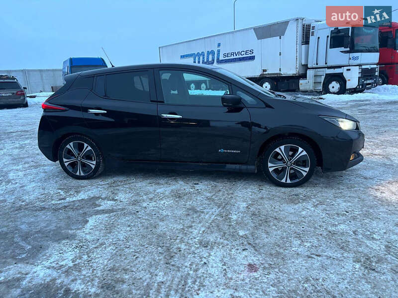 Хэтчбек Nissan Leaf 2018 в Владимире