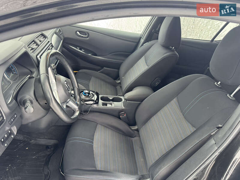 Хэтчбек Nissan Leaf 2018 в Владимире