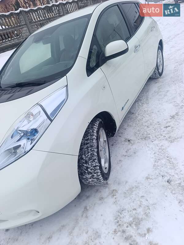Хетчбек Nissan Leaf 2012 в Костопілі