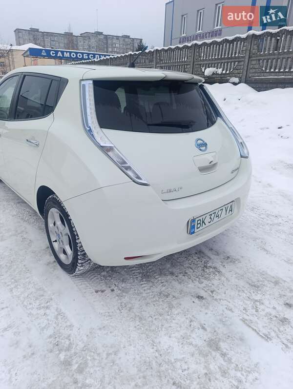 Хетчбек Nissan Leaf 2012 в Костопілі