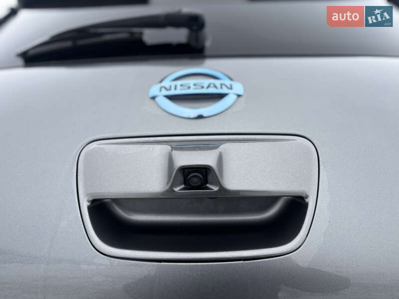 Хетчбек Nissan Leaf 2014 в Володимирі