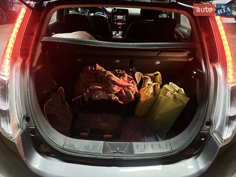 Хэтчбек Nissan Leaf 2014 в Днепре фото 8 Хэтчбек Nissan Leaf 2014 в Днепре