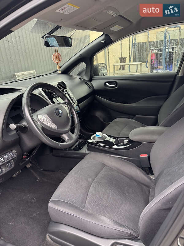 Хэтчбек Nissan Leaf 2015 в Одессе фото 10 Хэтчбек Nissan Leaf 2015 в Одессе