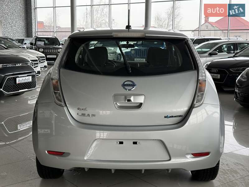 Хетчбек Nissan Leaf 2015 в Одесі