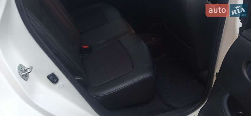 Хетчбек Nissan Leaf 2018 в Пісочині