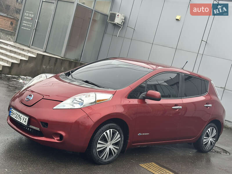 Хетчбек Nissan Leaf 2013 в Одесі