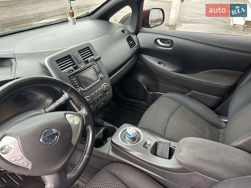 Хетчбек Nissan Leaf 2013 в Одесі