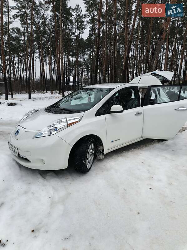 Nissan Leaf 2014