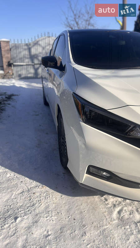 Хетчбек Nissan Leaf 2024 в Вінниці фото 7 Хетчбек Nissan Leaf 2024 в Вінниці