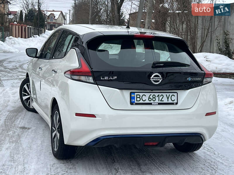 Хетчбек Nissan Leaf 2020 в Самборі