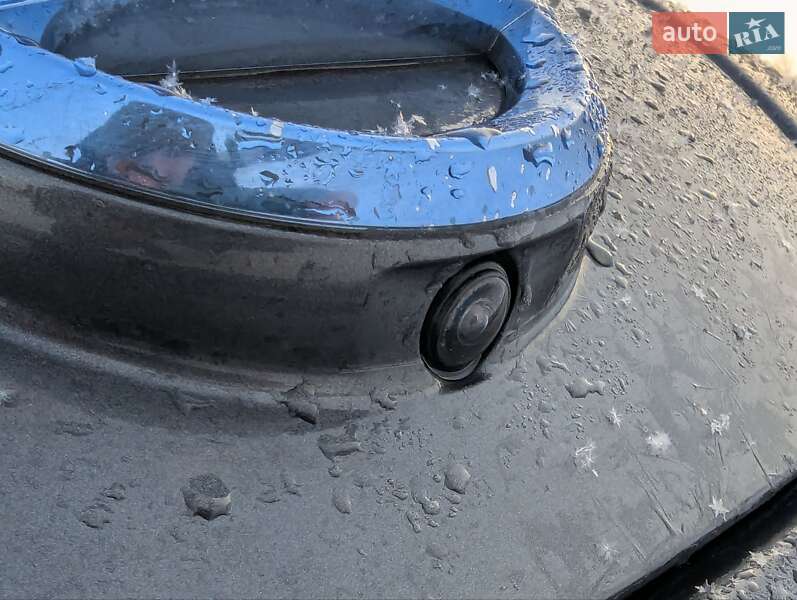 Хетчбек Nissan Leaf 2013 в Дрогобичі