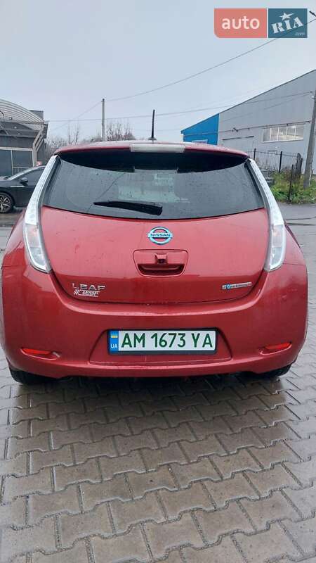 Хетчбек Nissan Leaf 2015 в Житомирі фото 10 Хетчбек Nissan Leaf 2015 в Житомирі