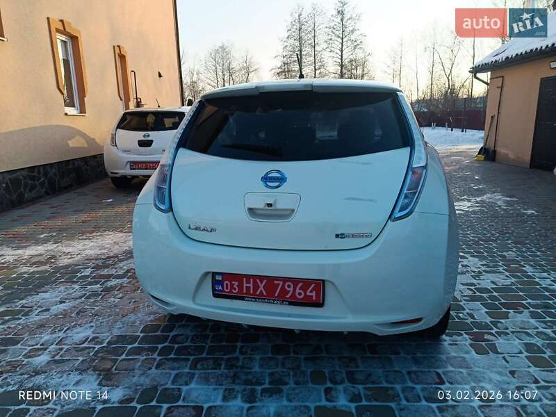 Хетчбек Nissan Leaf 2012 в Івано-Франківську