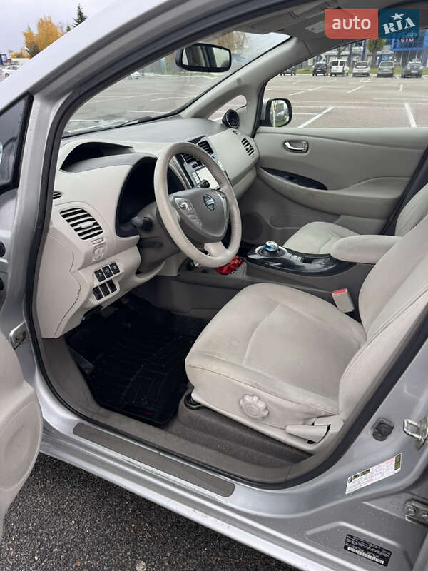 Хэтчбек Nissan Leaf 2012 в Житомире