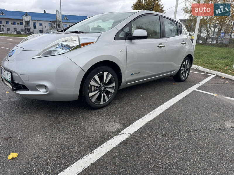Хэтчбек Nissan Leaf 2012 в Житомире