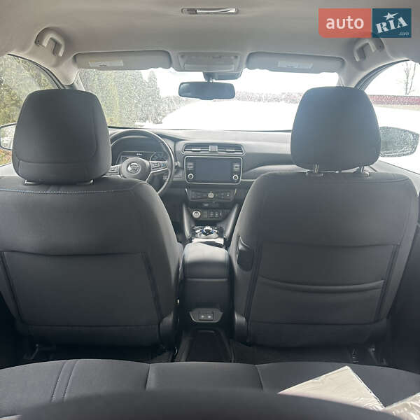 Хэтчбек Nissan Leaf 2023 в Тернополе