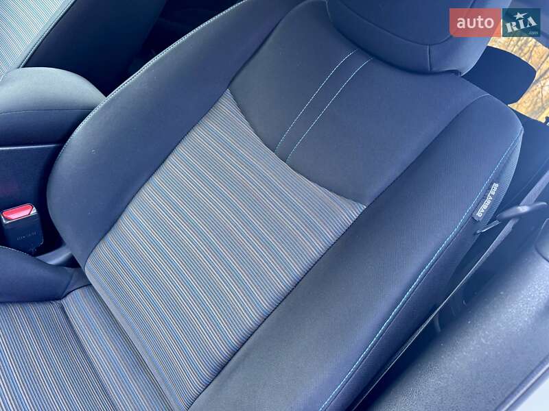 Хетчбек Nissan Leaf 2019 в Дрогобичі