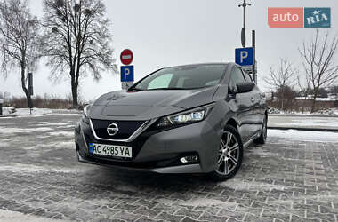 Хетчбек Nissan Leaf 2018 в Володимирі