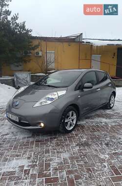 Хэтчбек Nissan Leaf 2015 в Ровно