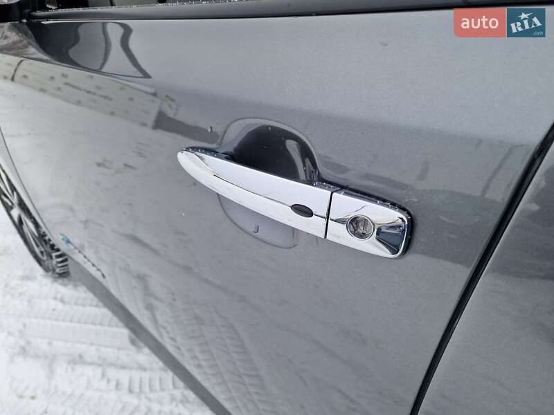 Хэтчбек Nissan Leaf 2019 в Виннице