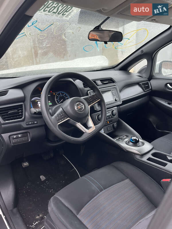 Хэтчбек Nissan Leaf 2018 в Львове