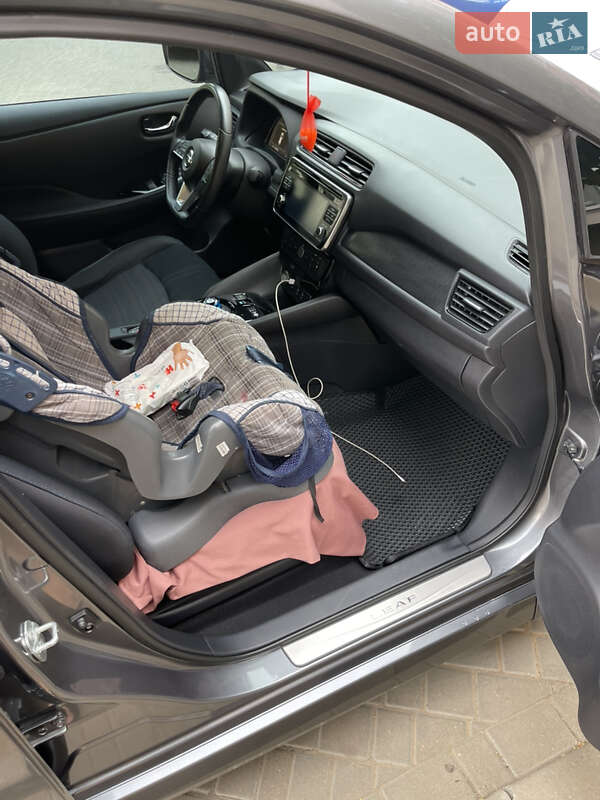 Хетчбек Nissan Leaf 2018 в Одесі фото 26 Хетчбек Nissan Leaf 2018 в Одесі