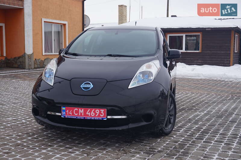 Хэтчбек Nissan Leaf 2013 в Самборе