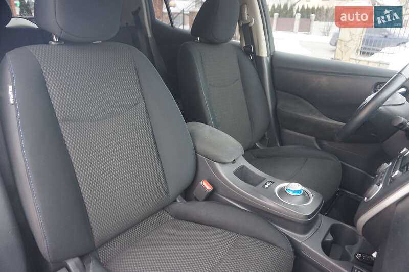 Хэтчбек Nissan Leaf 2013 в Самборе