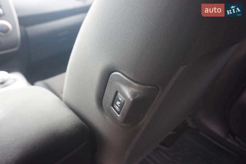 Хэтчбек Nissan Leaf 2013 в Самборе