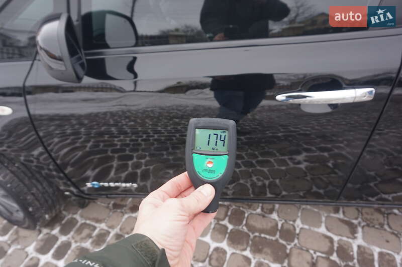 Хэтчбек Nissan Leaf 2013 в Самборе