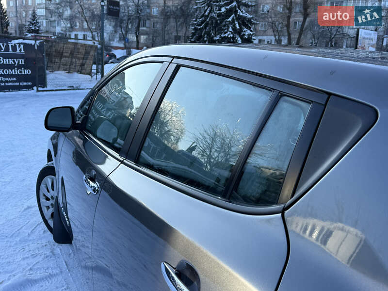 Хэтчбек Nissan Leaf 2015 в Тернополе фото 28 Хэтчбек Nissan Leaf 2015 в Тернополе