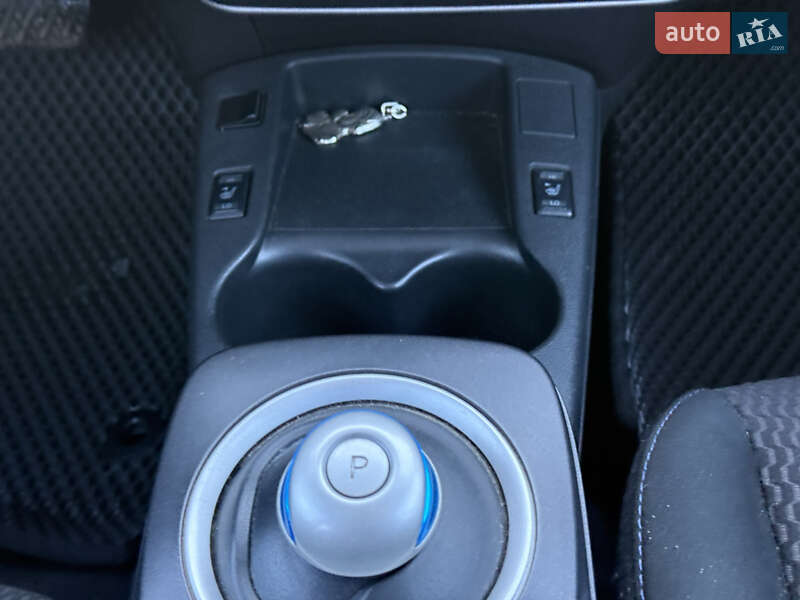 Хэтчбек Nissan Leaf 2015 в Тернополе фото 45 Хэтчбек Nissan Leaf 2015 в Тернополе