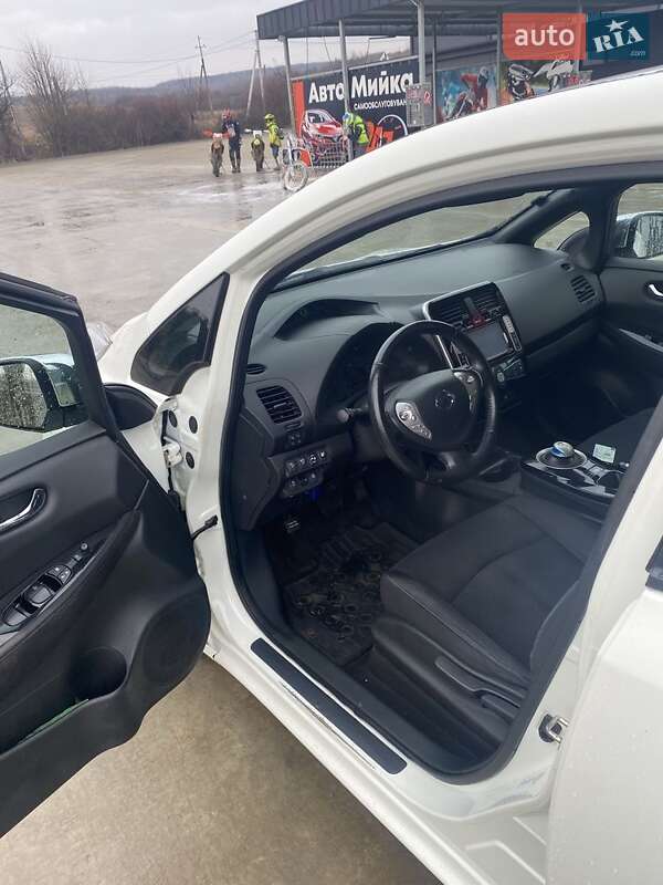 Хэтчбек Nissan Leaf 2014 в Ужгороде фото 6 Хэтчбек Nissan Leaf 2014 в Ужгороде