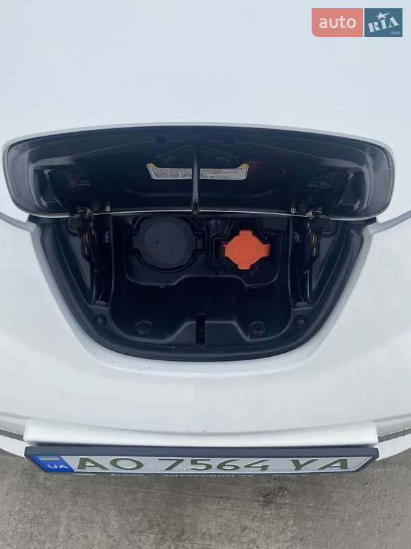 Хэтчбек Nissan Leaf 2014 в Ужгороде фото 17 Хэтчбек Nissan Leaf 2014 в Ужгороде