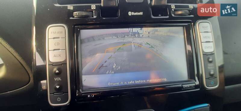 Хэтчбек Nissan Leaf 2015 в Ужгороде