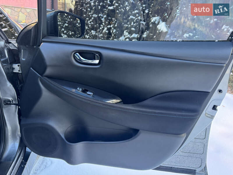 Хетчбек Nissan Leaf 2020 в Тернополі