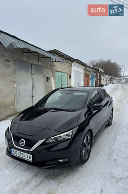 Хэтчбек Nissan Leaf 2018 в Каменец-Подольском