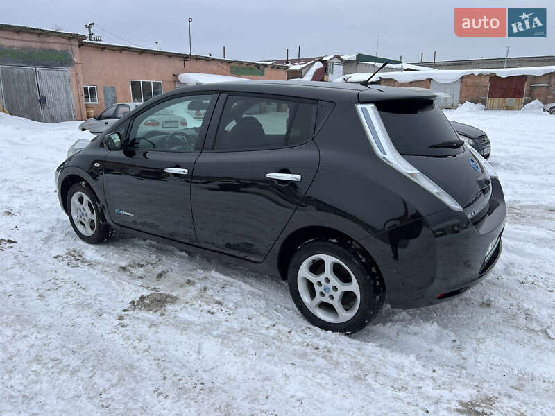 Хетчбек Nissan Leaf 2014 в Житомирі