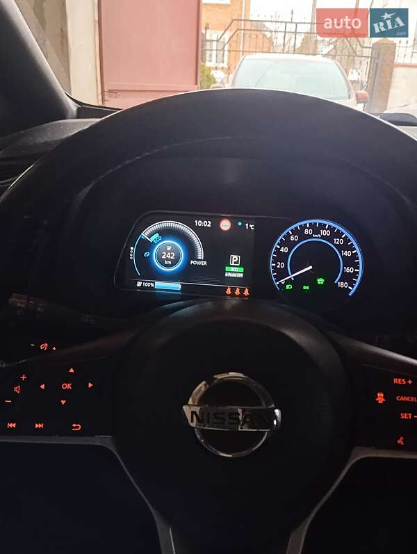 Хетчбек Nissan Leaf 2018 в Львові