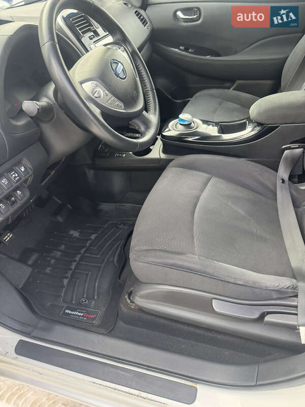 Хетчбек Nissan Leaf 2014 в Житомирі фото 10 Хетчбек Nissan Leaf 2014 в Житомирі