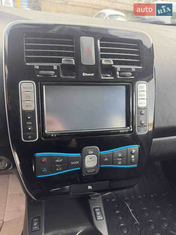 Хетчбек Nissan Leaf 2014 в Житомирі фото 15 Хетчбек Nissan Leaf 2014 в Житомирі