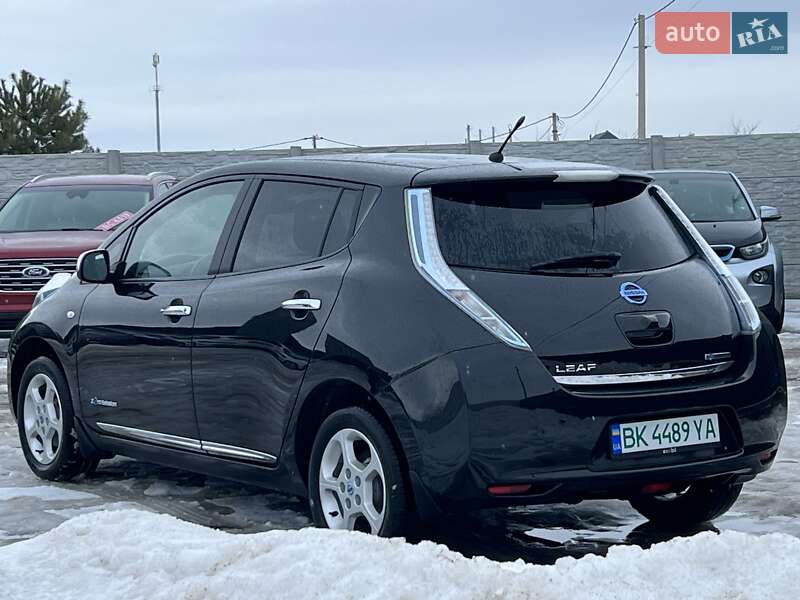 Хэтчбек Nissan Leaf 2013 в Ровно