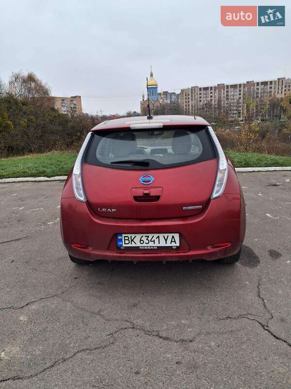 Хетчбек Nissan Leaf 2011 в Рівному